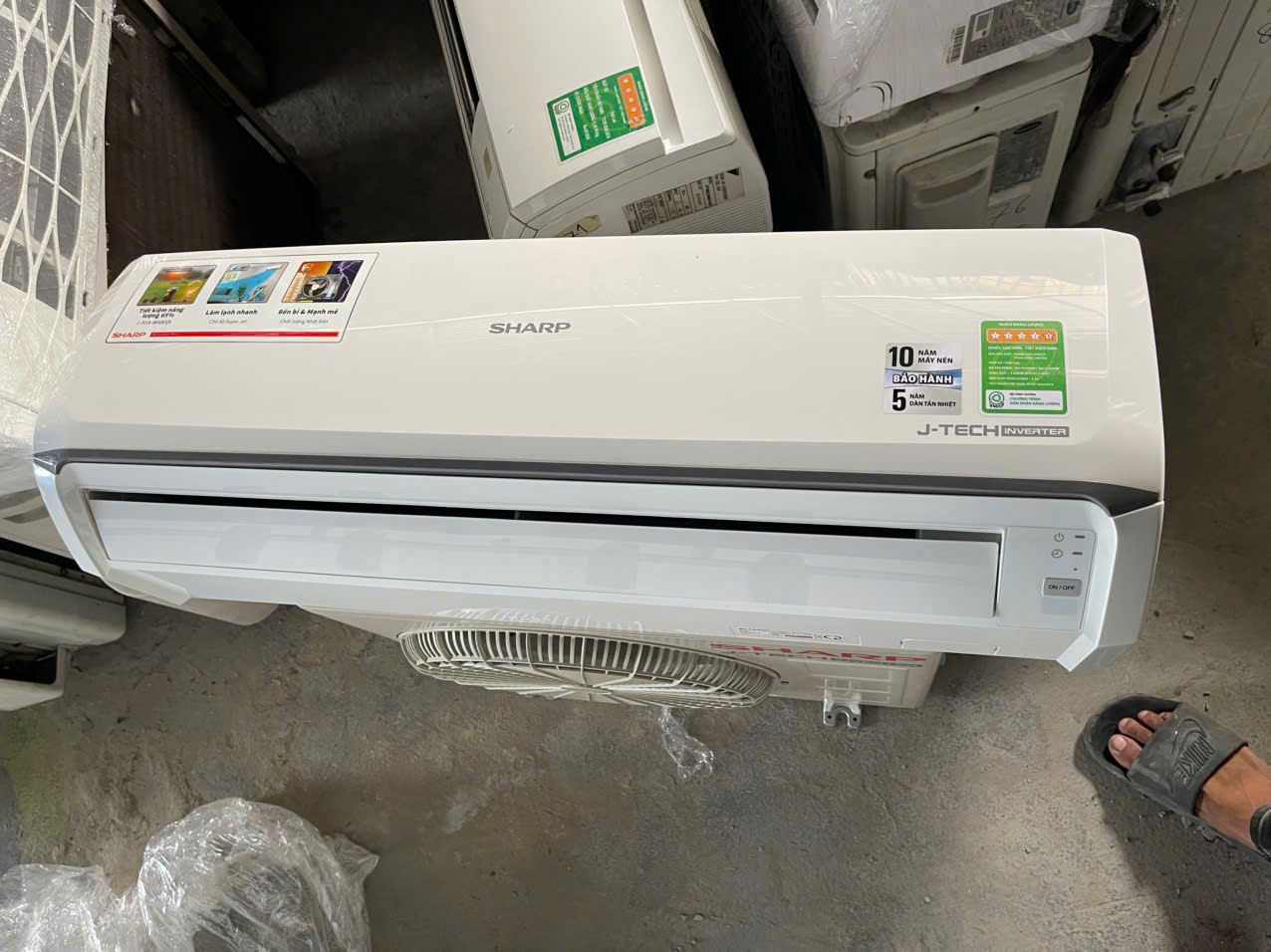 Máy lạnh cũ Sharp 1HP inverter giá rẻ